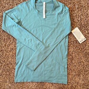 NWT Lululemon Swiftly Tech Long Sleeve 2.0, Size 10